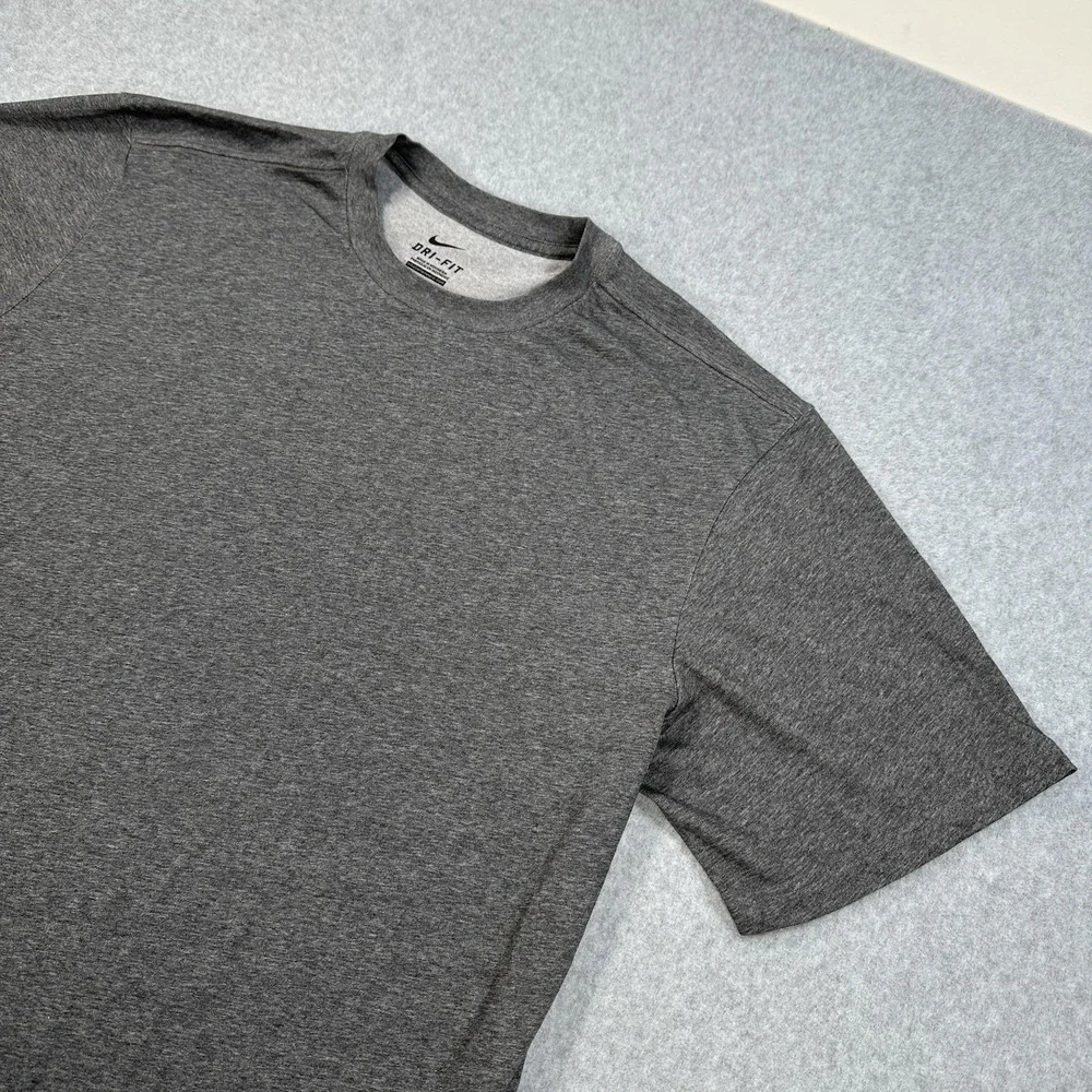 Nike Dri-FIT Shirt Mens 2XL Gray Athletic Training‎ Running Workout Tee